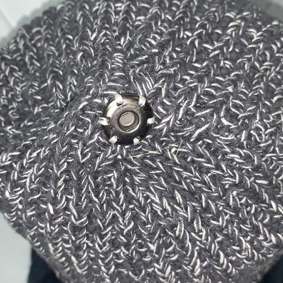 LOVE your Mellon Knit charcoal Beanie with snap for Pom (Pom not included) - Picture 5 of 6